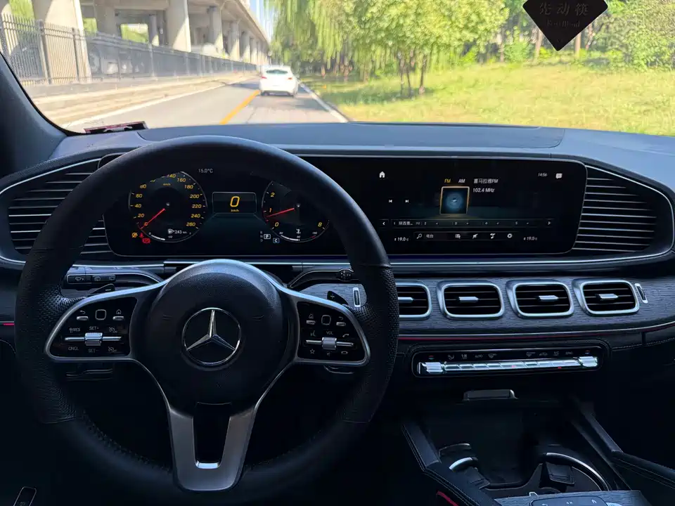Mercedes-Benz GLE Mercedes-Benz GLE