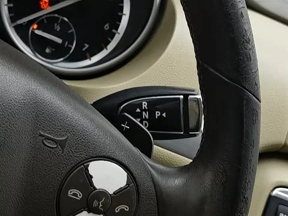 Mercedes-Benz R-class