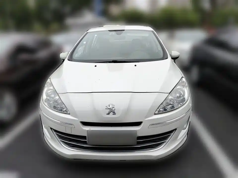 Peugeot 408
