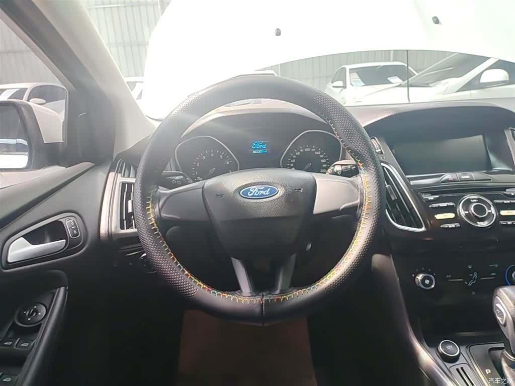 Ford Focus, 2017 11