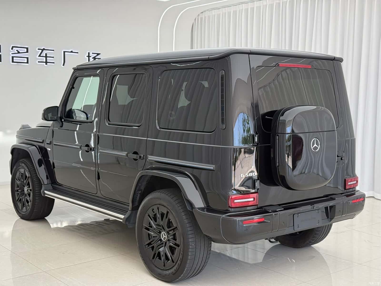 Mercedes-Benz G-Class, 2024 7