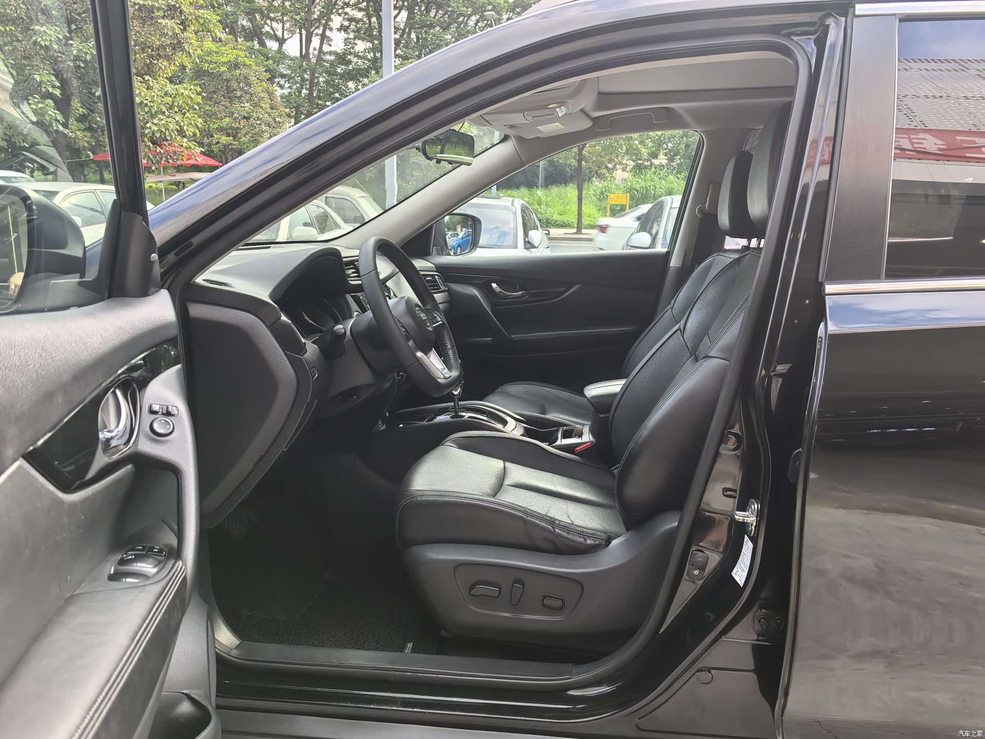 Nissan X-Trail, 2018 4