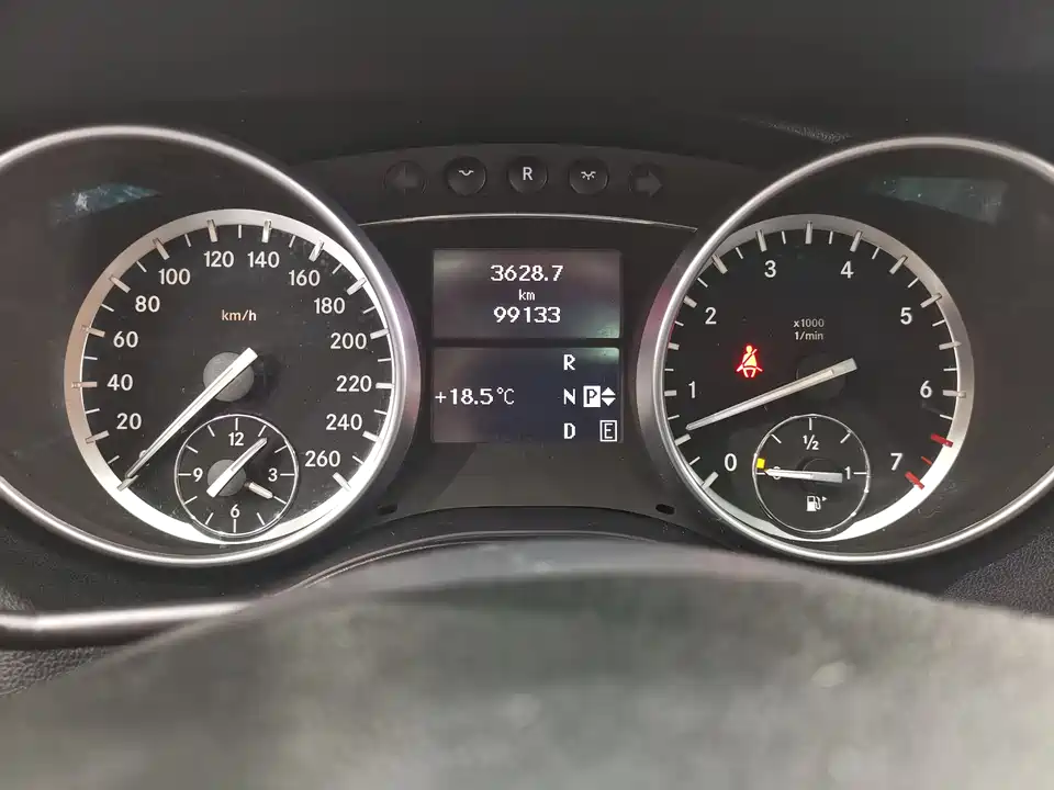 Mercedes-Benz R-class