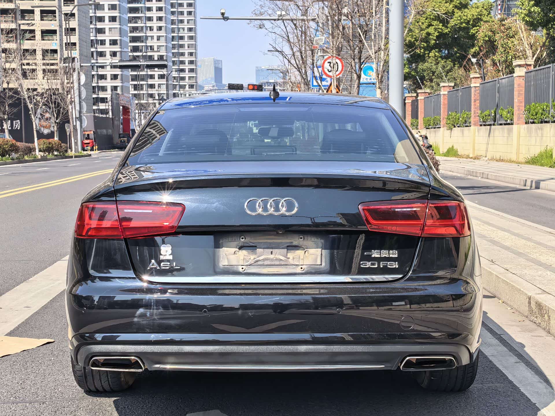 Audi A6L, 2016 13