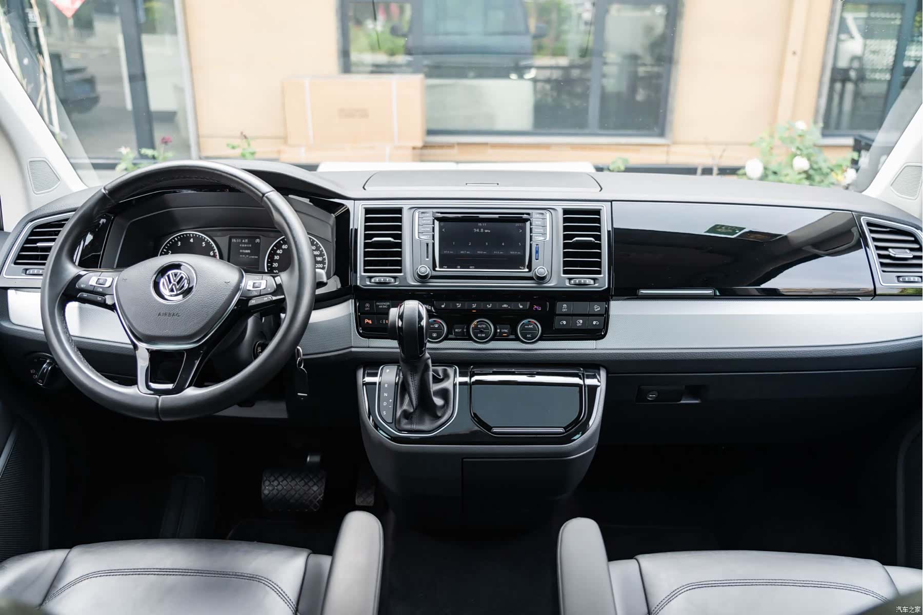 Volkswagen 66, 2017 12