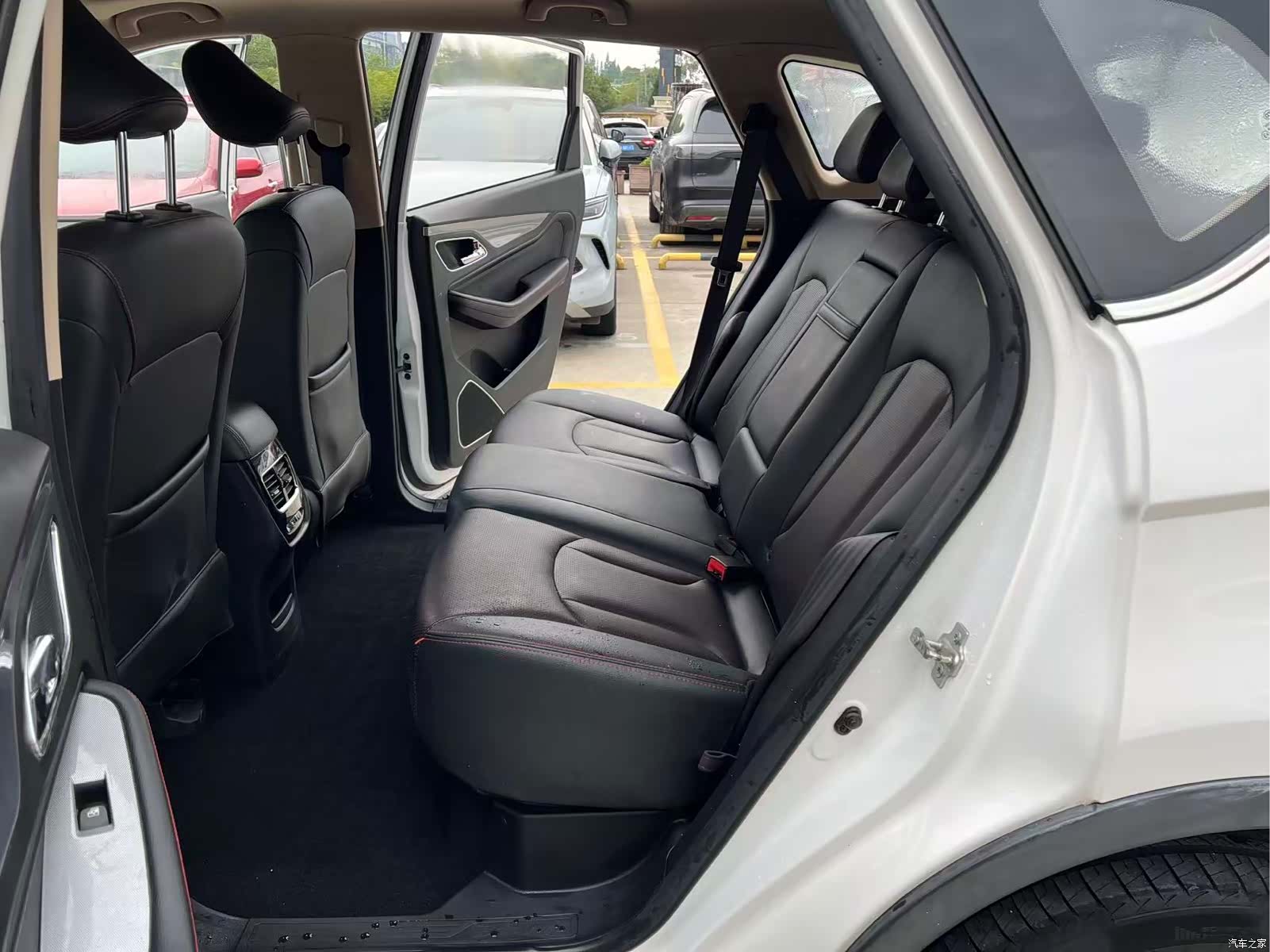 Wuling 560, 2016 все фото