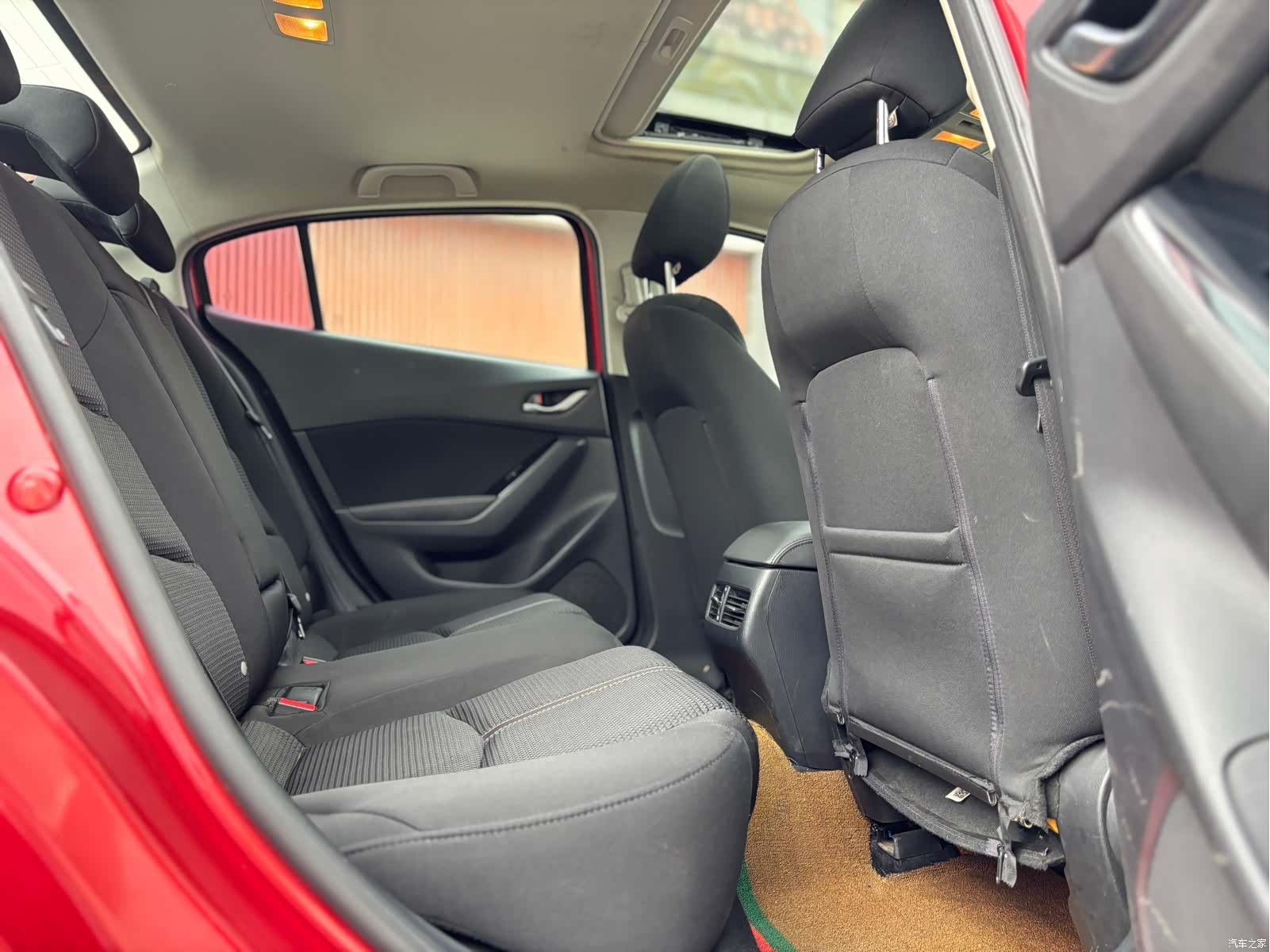 Mazda Mazda3, 2017 17