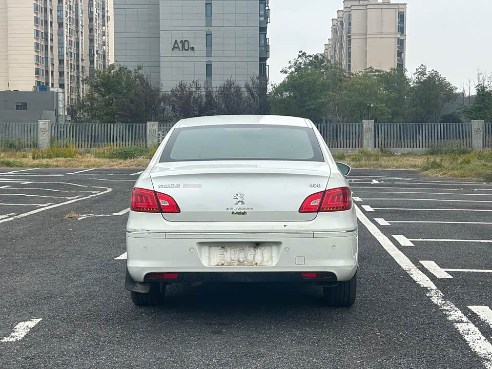 Peugeot 408