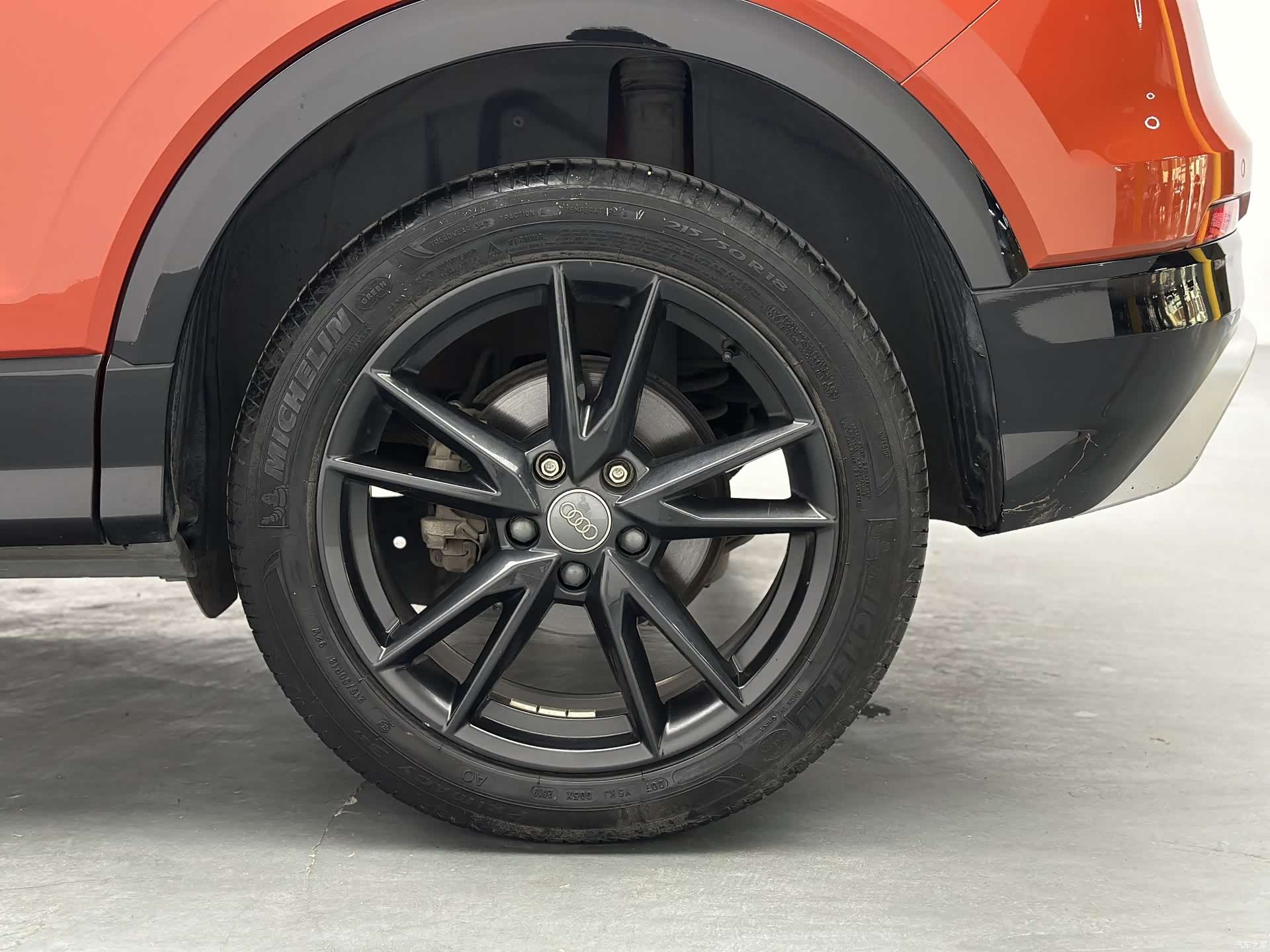 Audi Q2L, 2019 19
