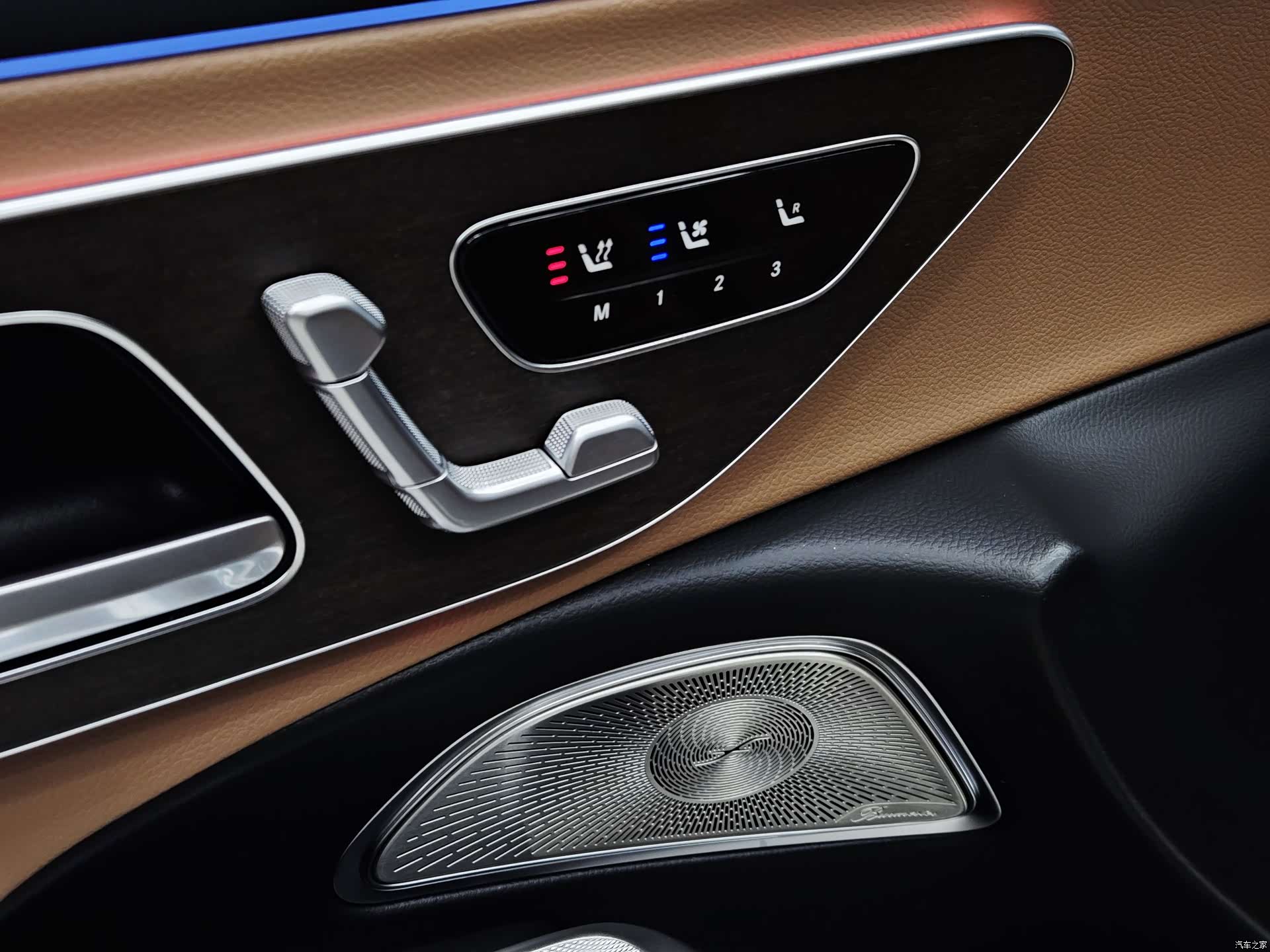 Mercedes-Benz E-Class, 2025 15