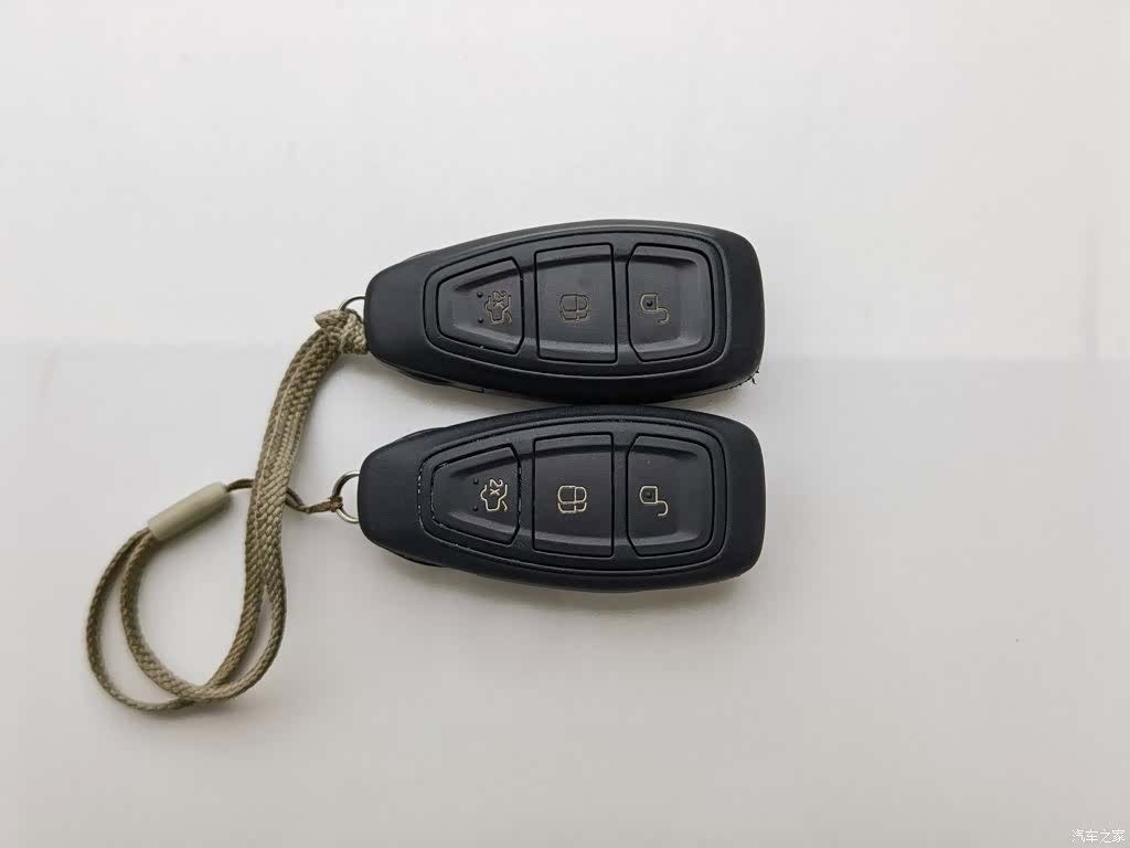 Ford Kuga, 2015 19