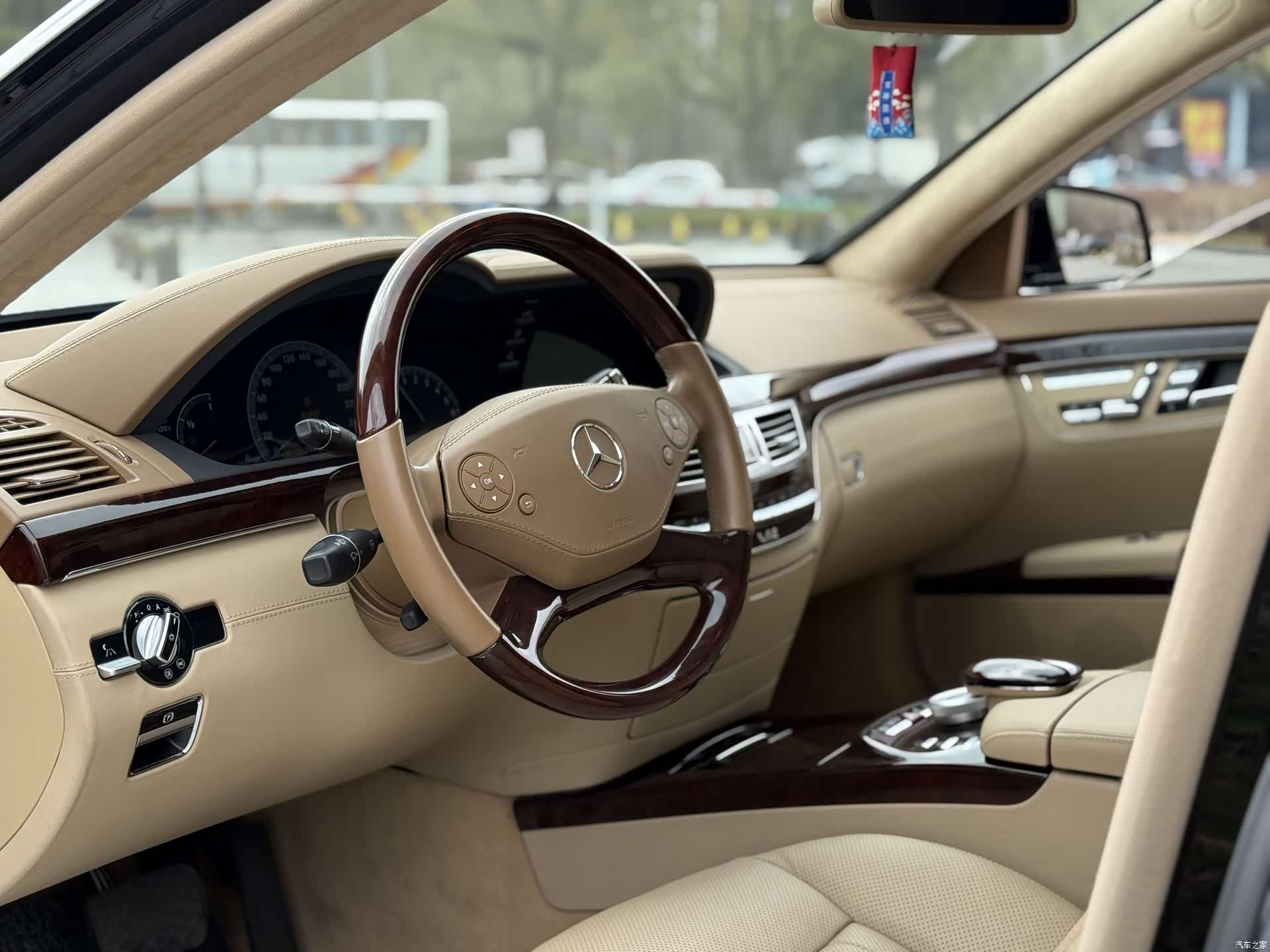 Mercedes-Benz S-Class, 2010 6