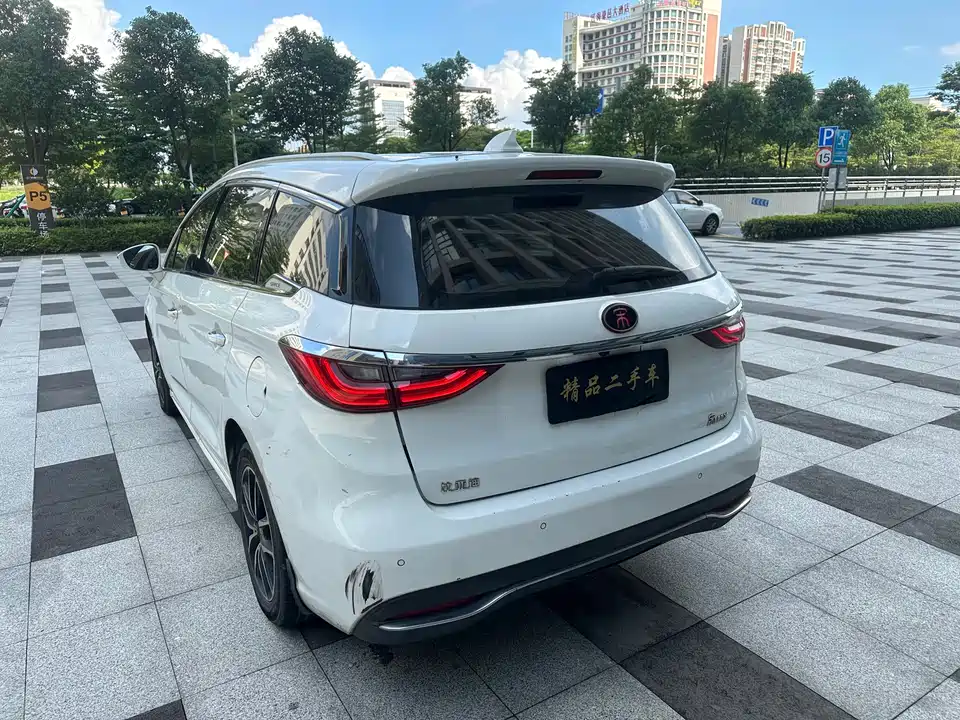 BYD Song MAX