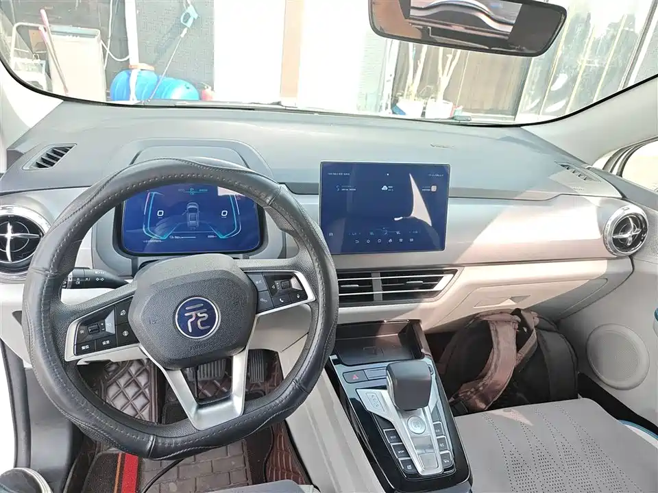 BYD Yuan Pro BYD Yuan Pro