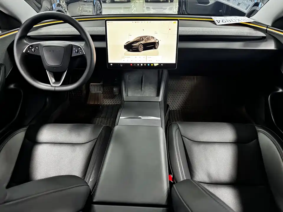 Tesla Model 3 Tesla Model 3