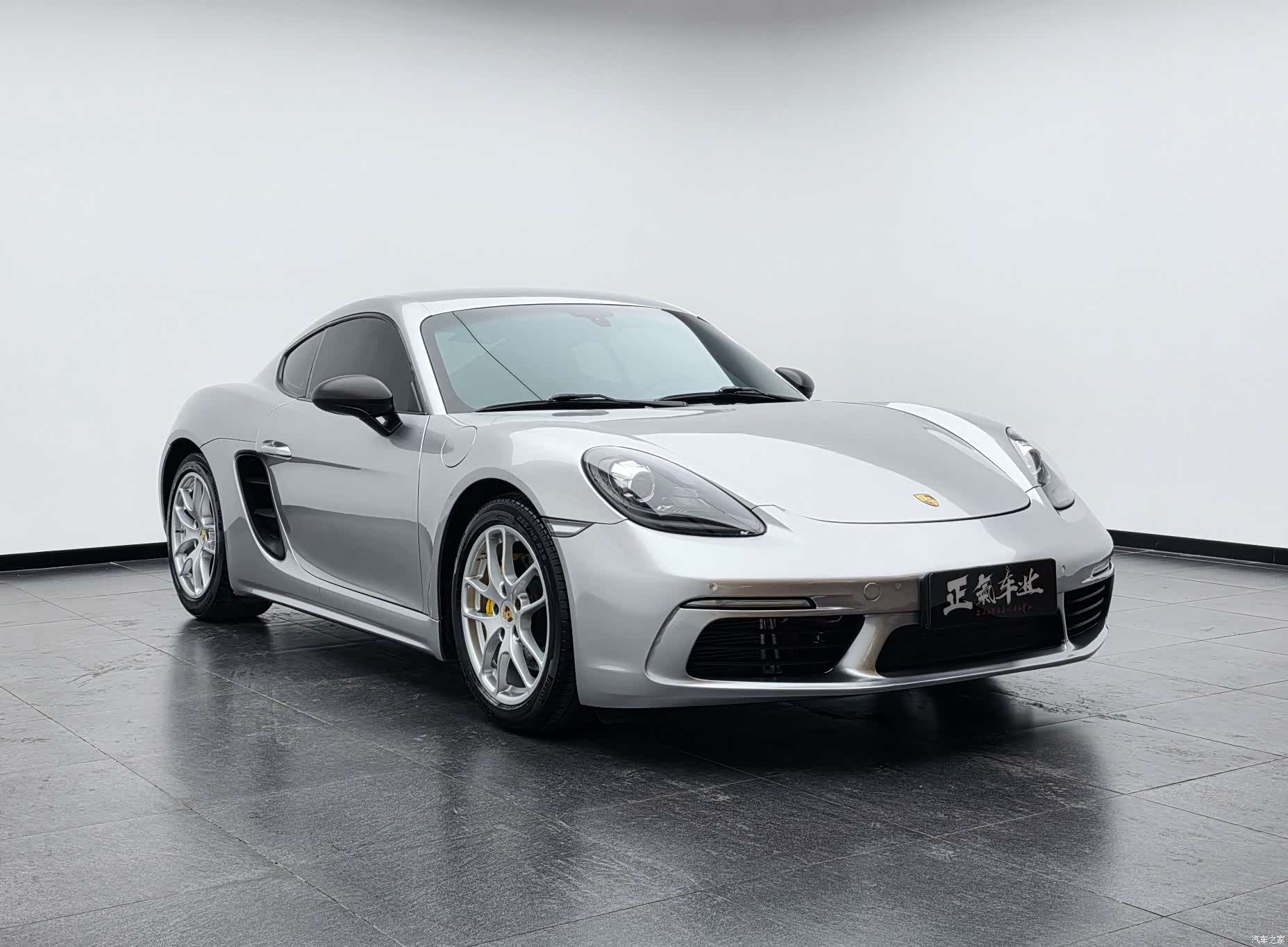 Porsche Cayman, 2017 2