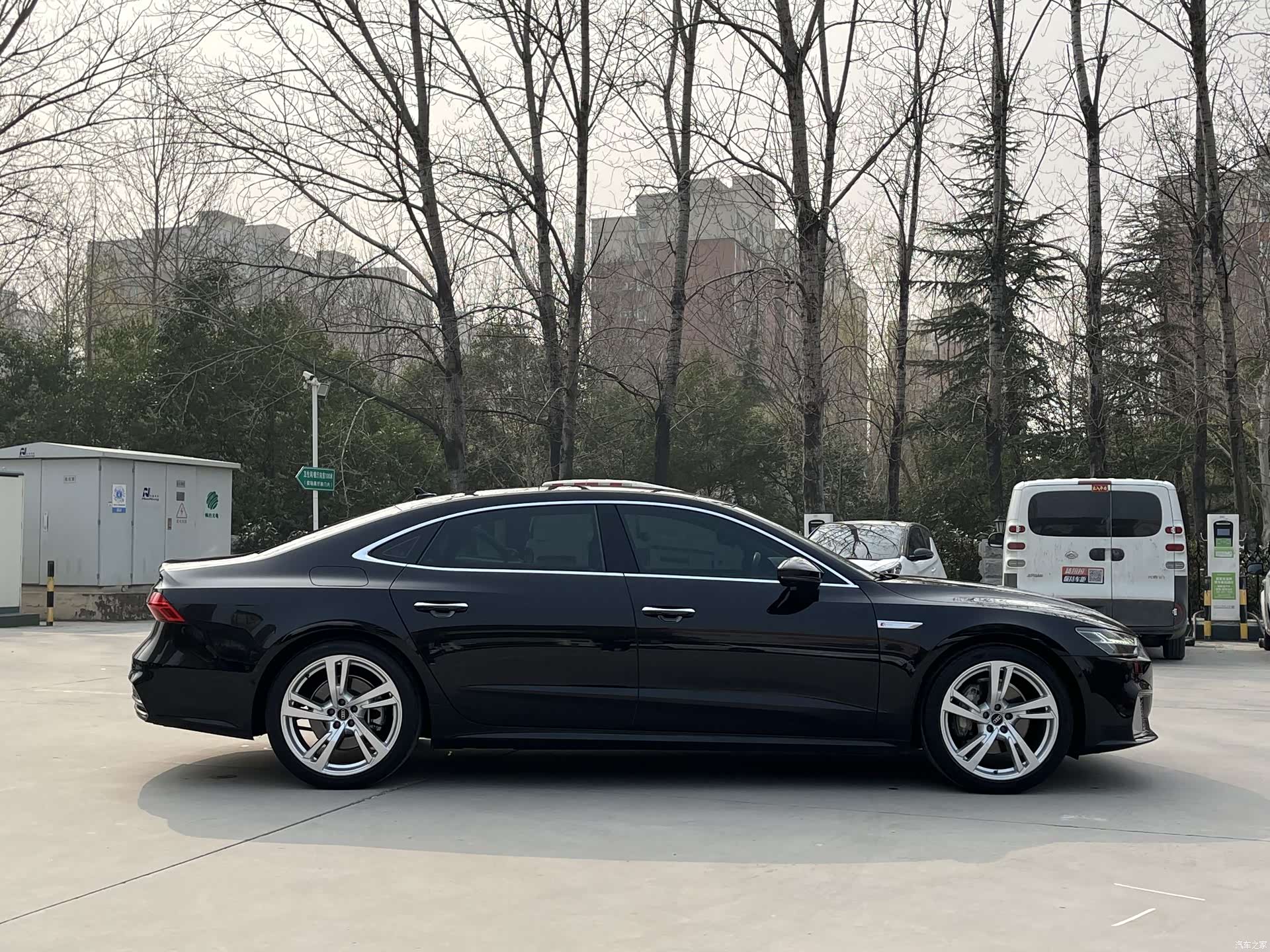 Audi A7L, 2024 2