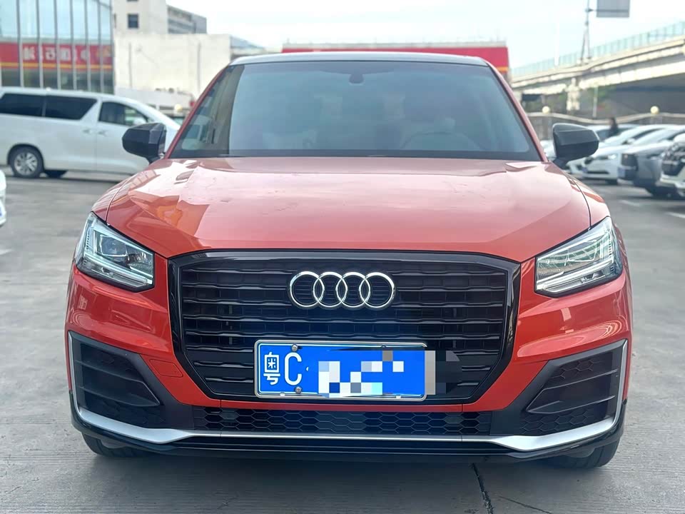 Audi Q2L