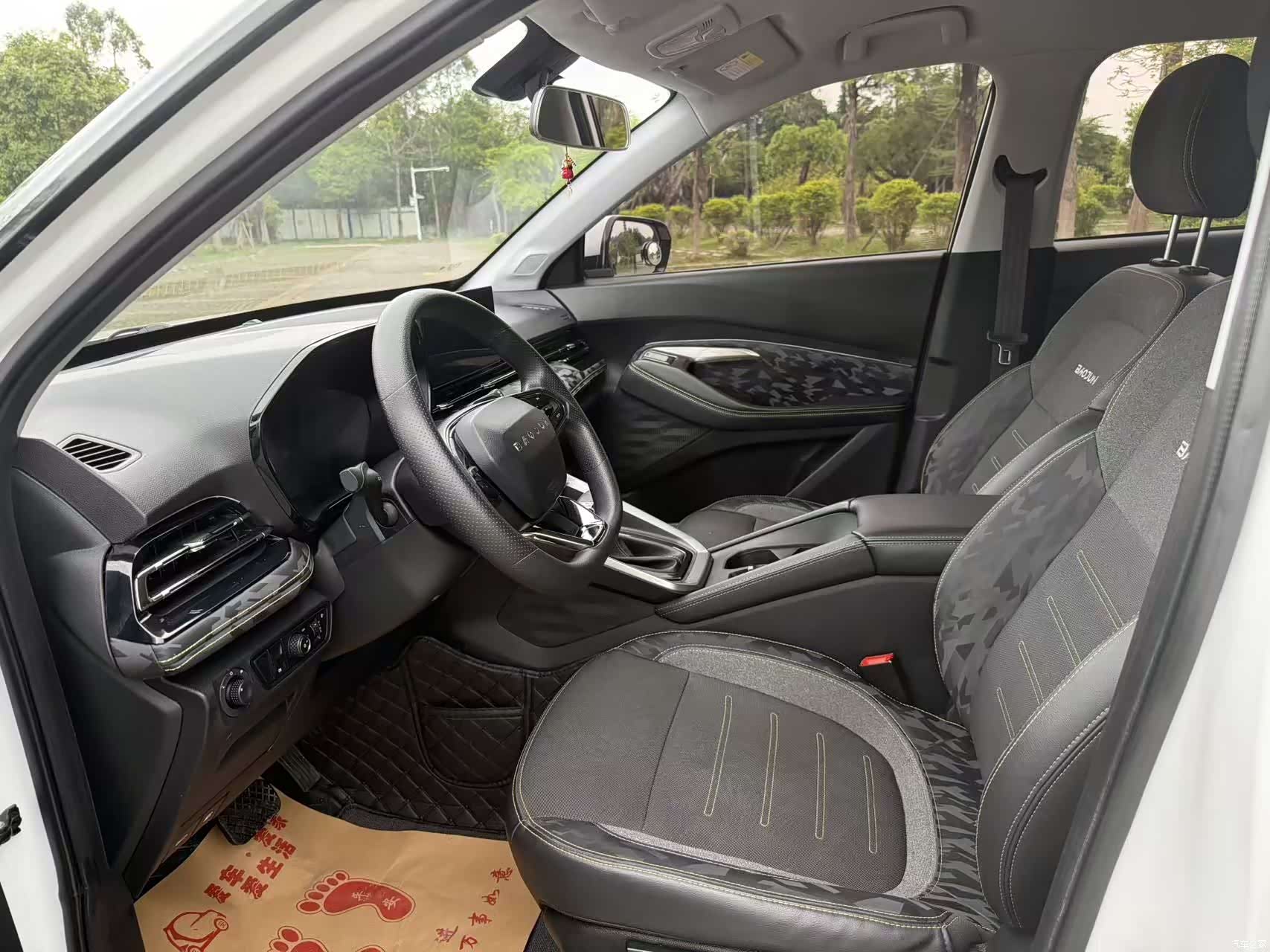 Wuling RS-3, 2021 4
