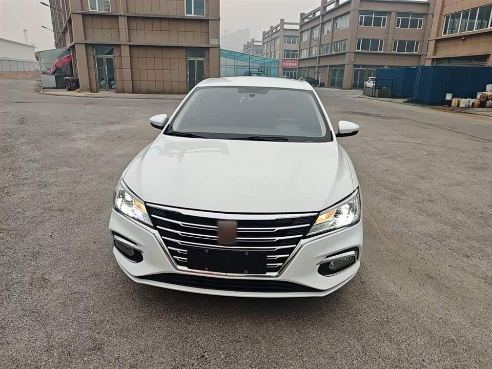 Roewe i5