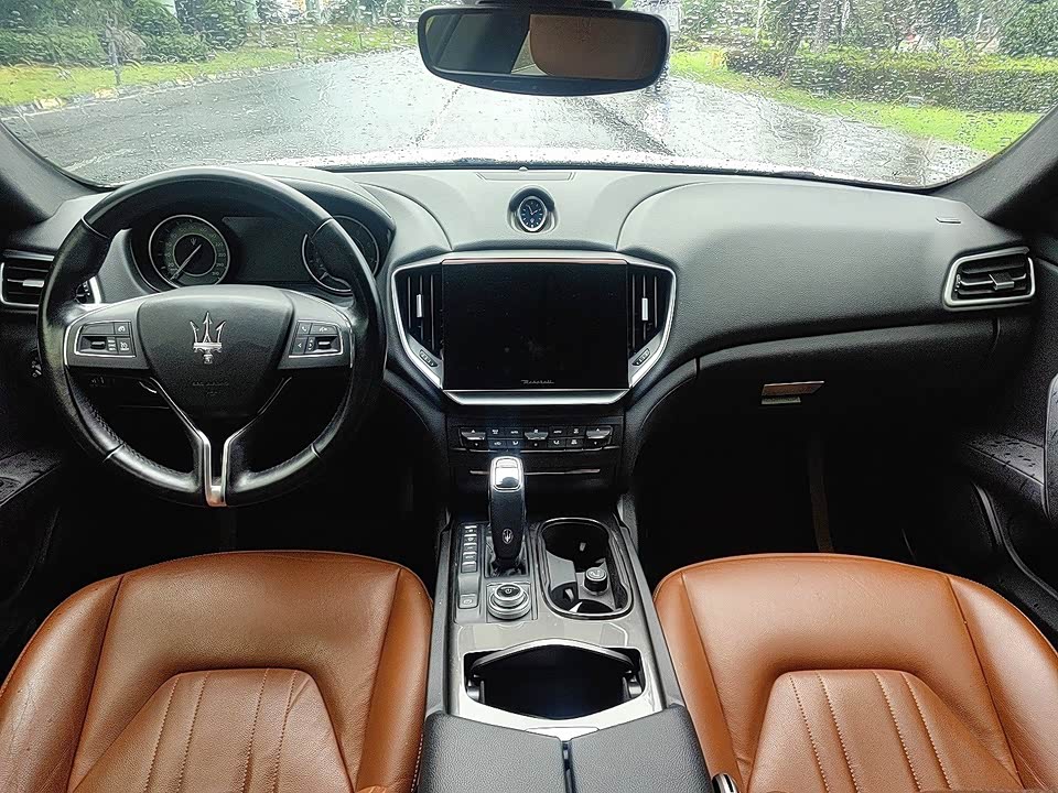 Maserati Ghibli Maserati Ghibli