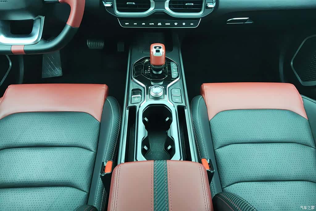 Geely Icon, 2020 16