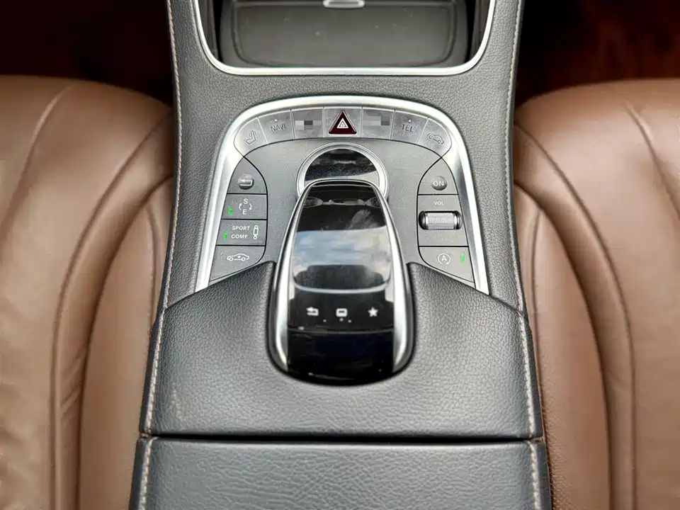 Mercedes-Benz S-class Mercedes-Benz S-class