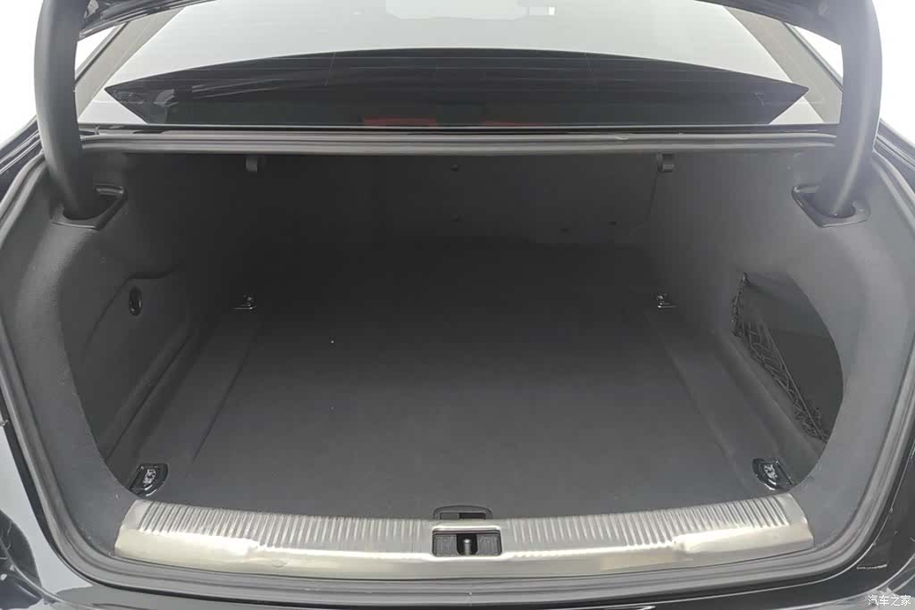 Audi A6L, 2017 4