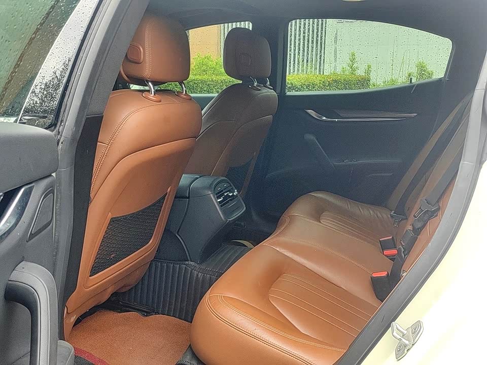 Maserati Ghibli Maserati Ghibli