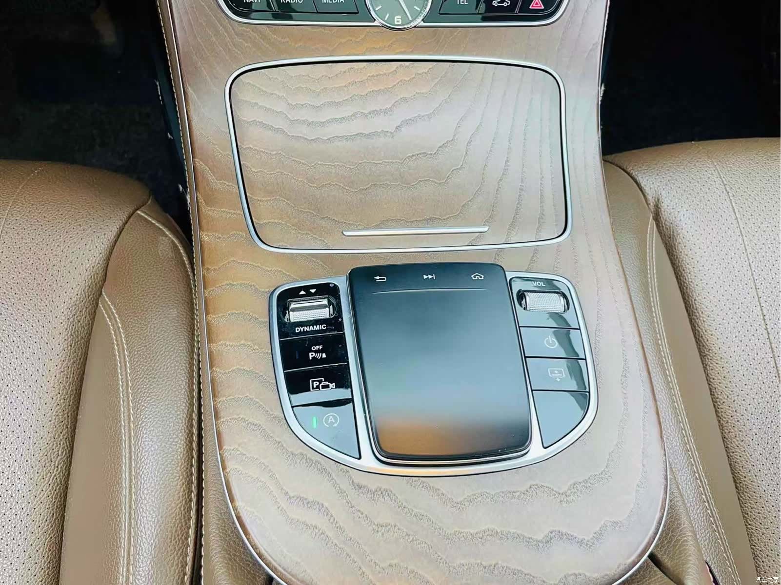 Mercedes-Benz E-Class, 2019 15