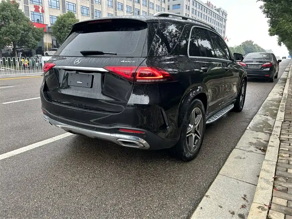 Mercedes-Benz GLE Mercedes-Benz GLE