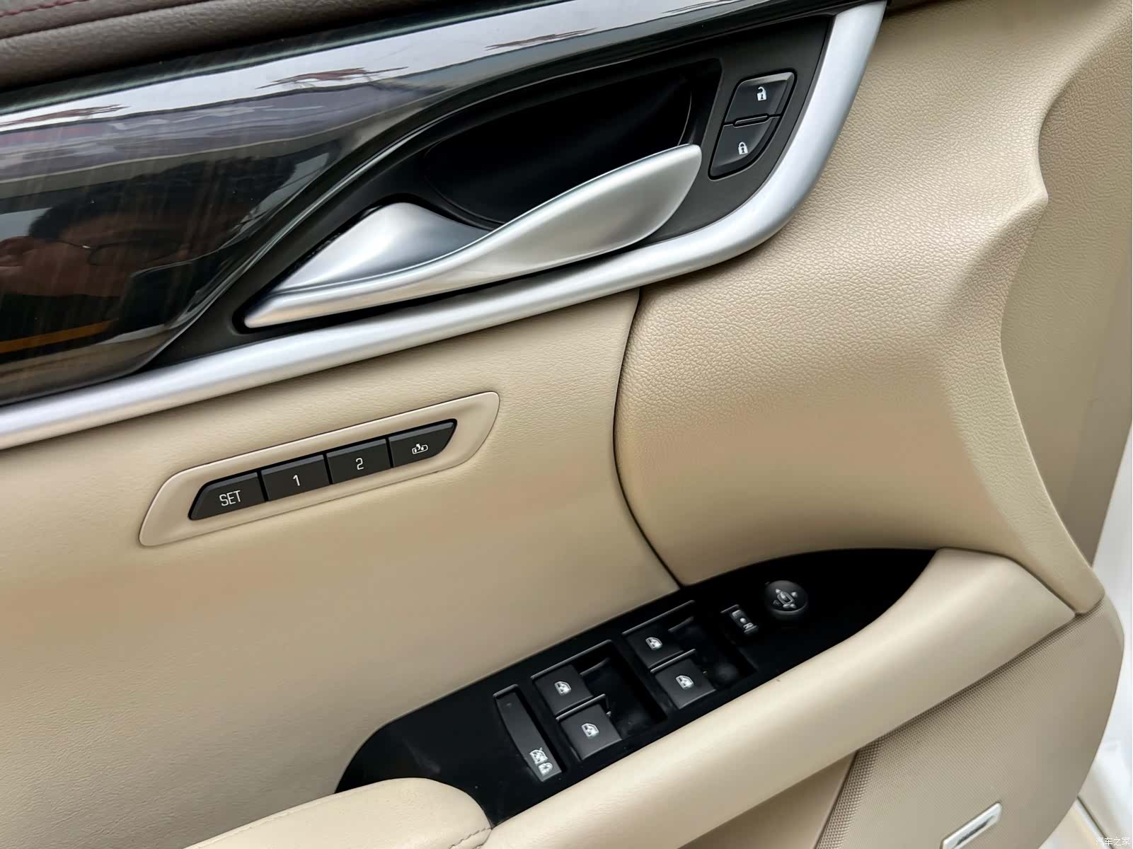 Cadillac XTS, 2015 15