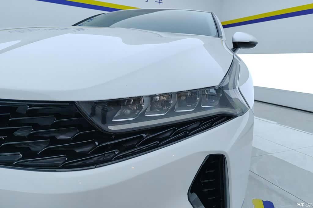 Kia K5, 2022 все фото