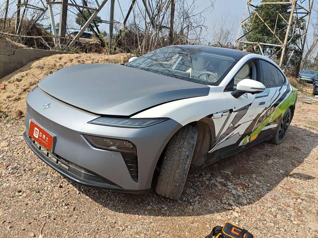 Dongfeng eπ007