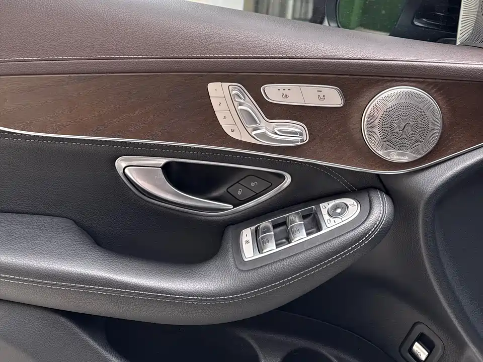 Mercedes-Benz GLC Mercedes-Benz GLC