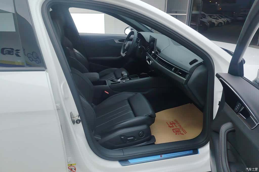 Audi A4L, 2023 8