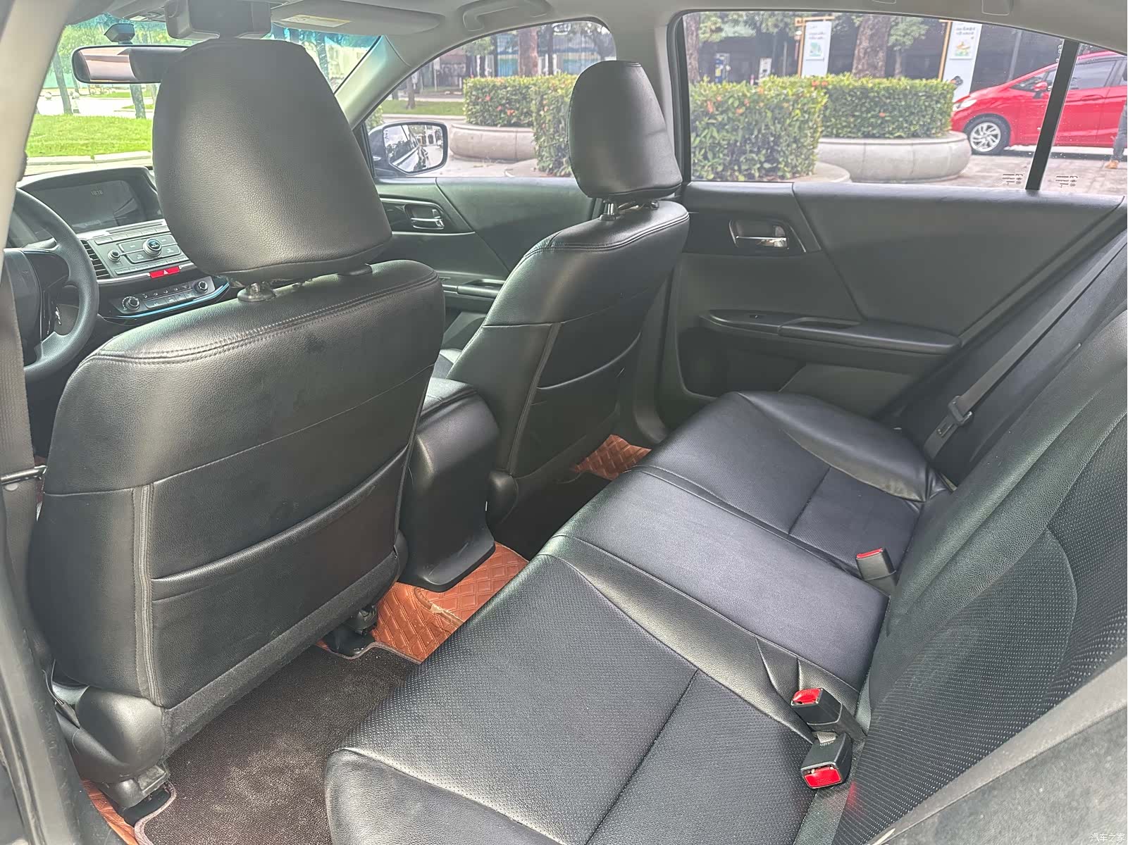 Honda Accord, 2017 11