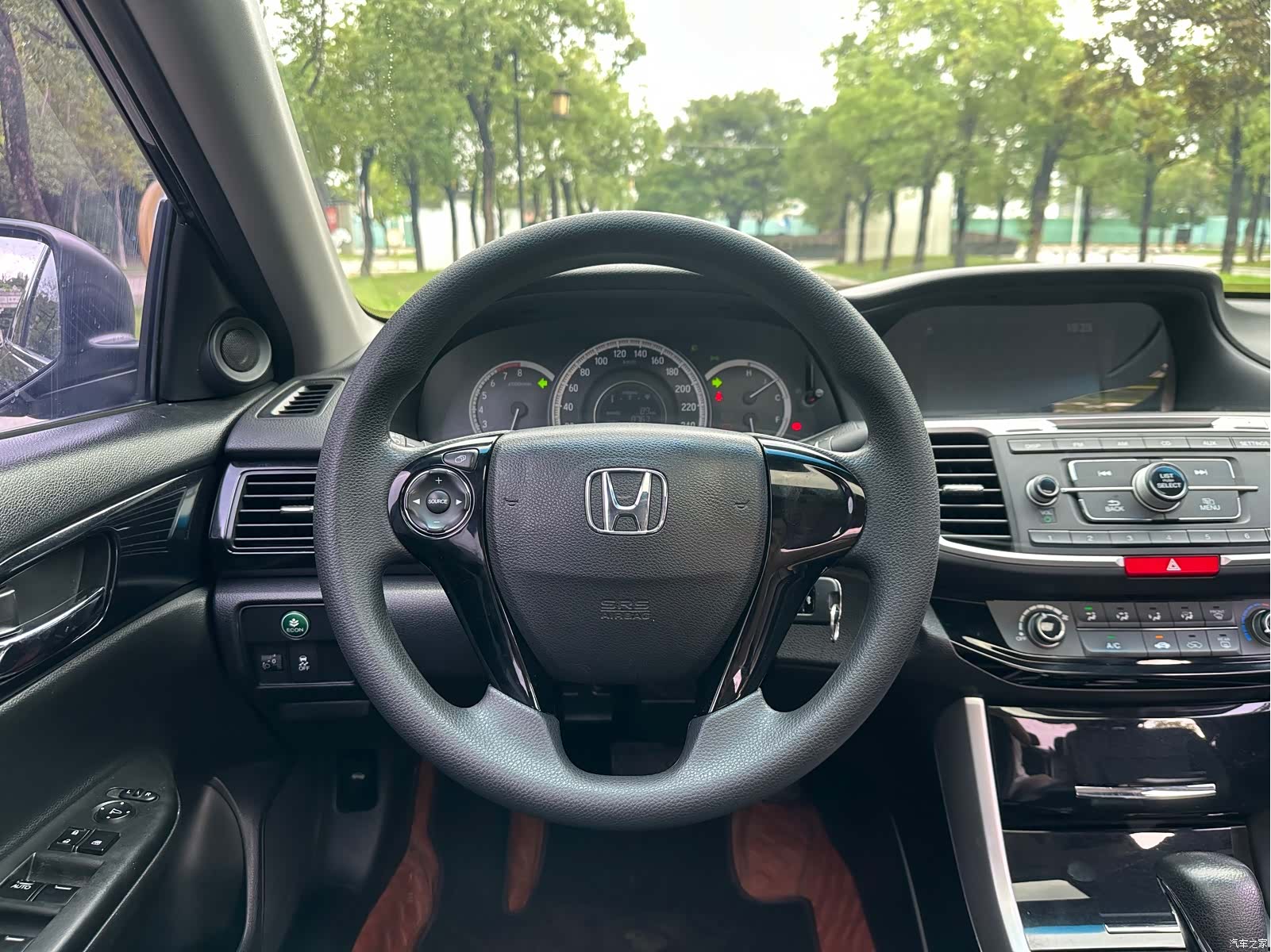 Honda Accord, 2017 13