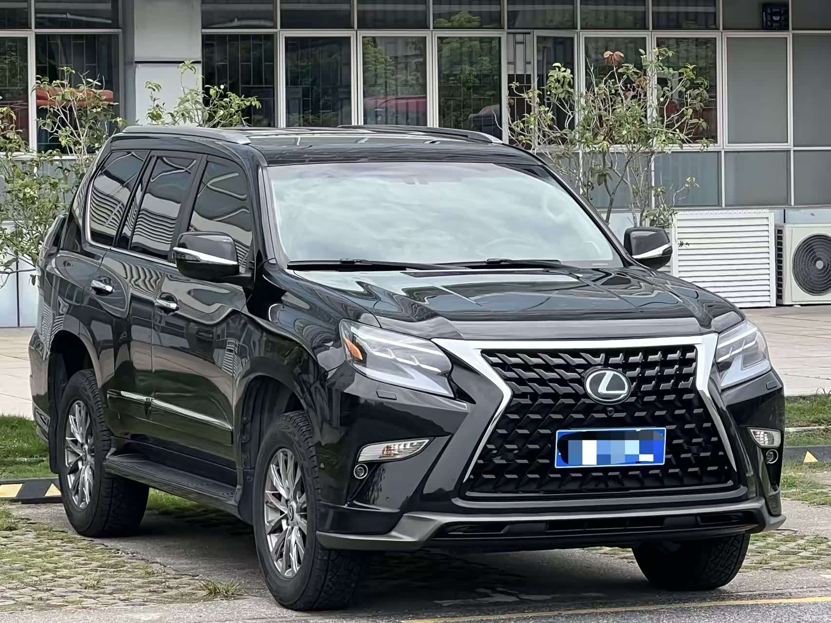 Lexus GX, 2015 3