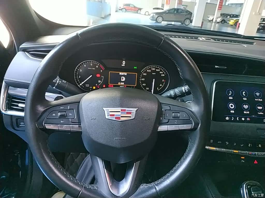 Cadillac XT4, 2020 11