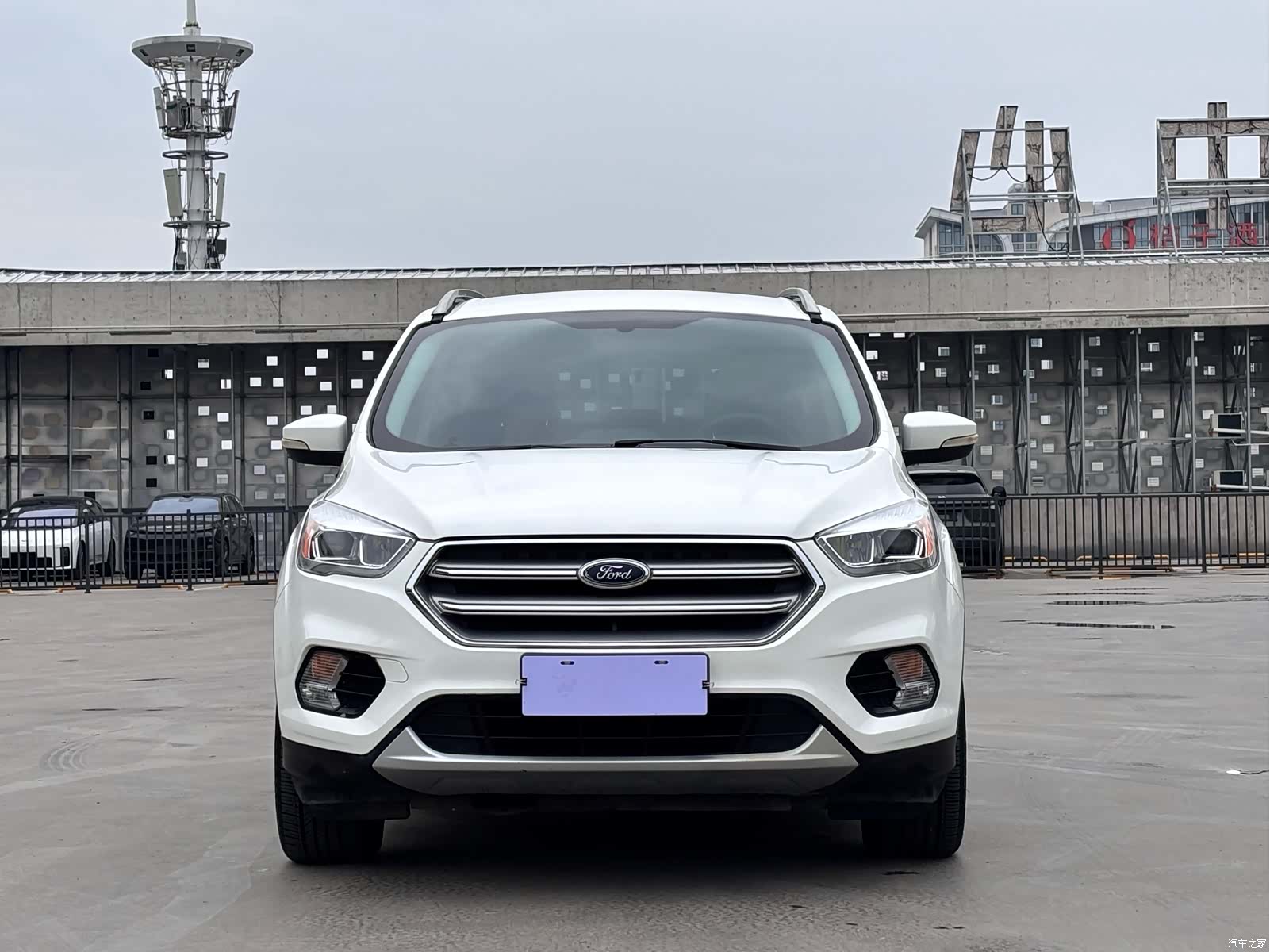Ford Kuga, 2017 3