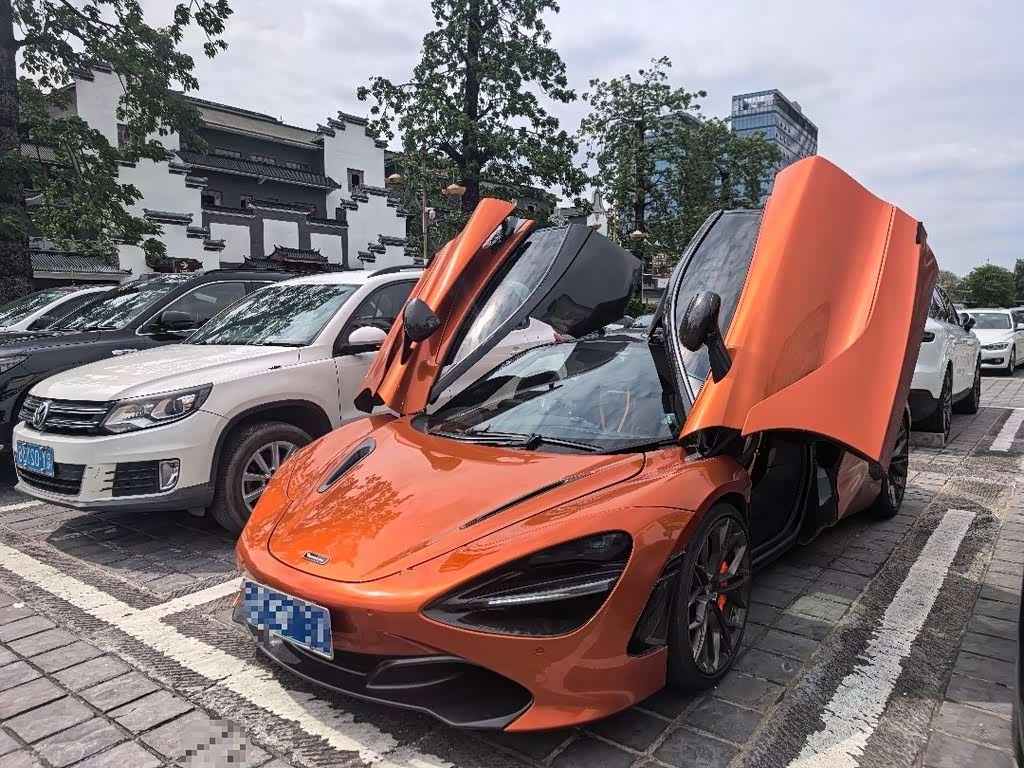 McLaren 720S