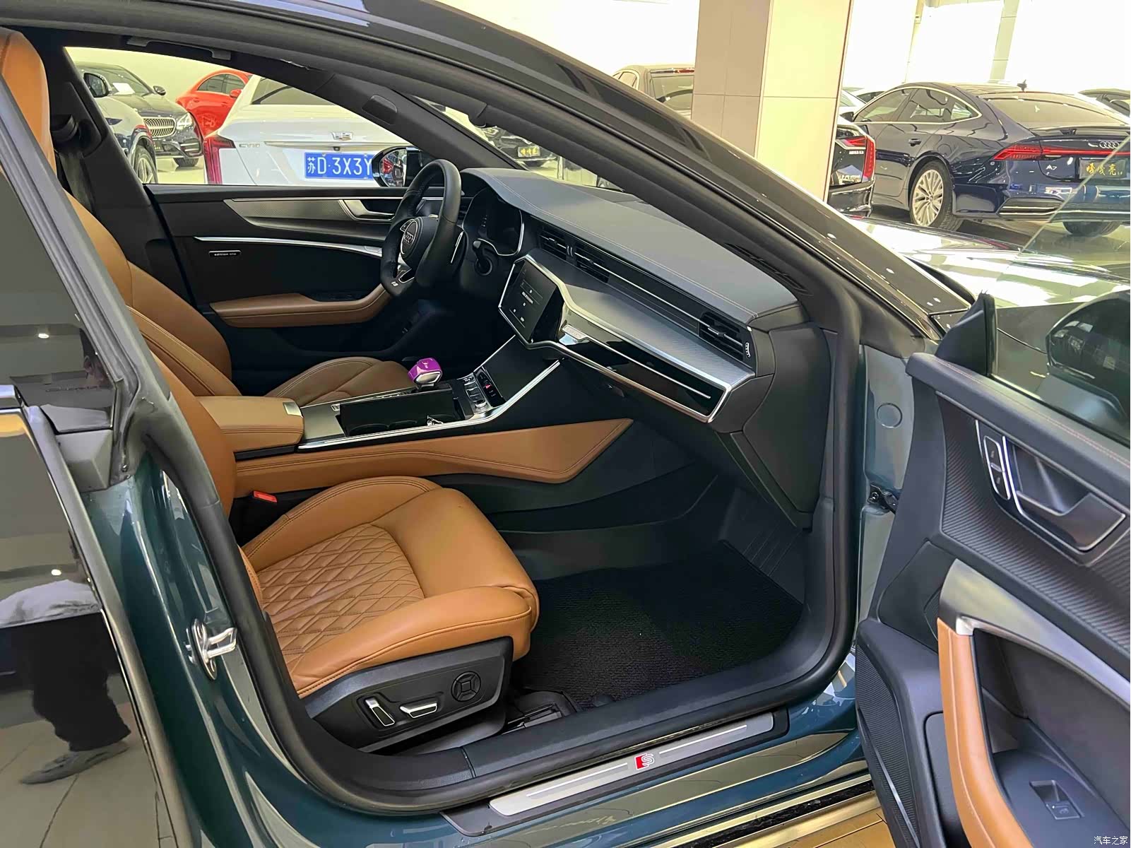 Audi A7L, 2021 6