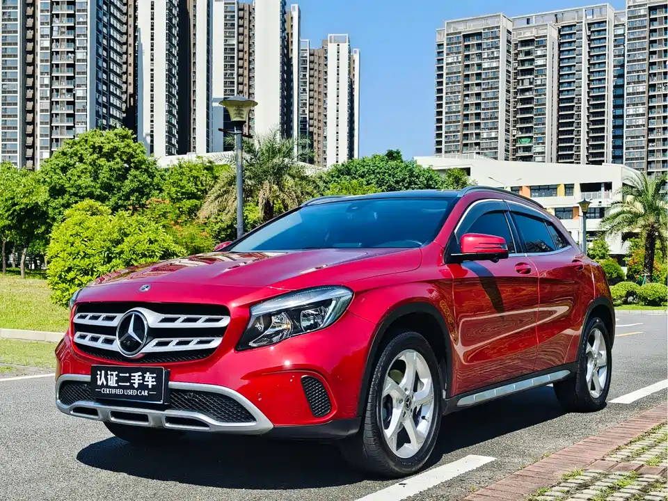 Mercedes-Benz GLA