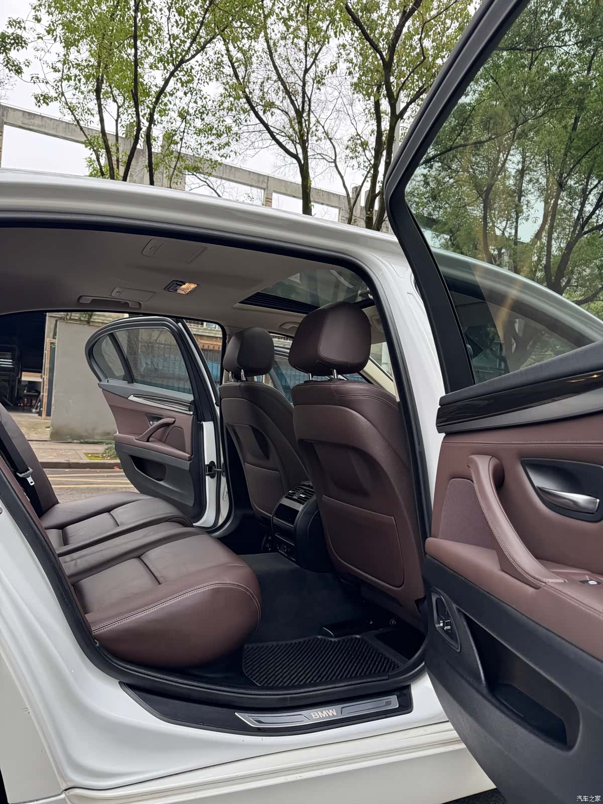 BMW 5 Series, 2017 13