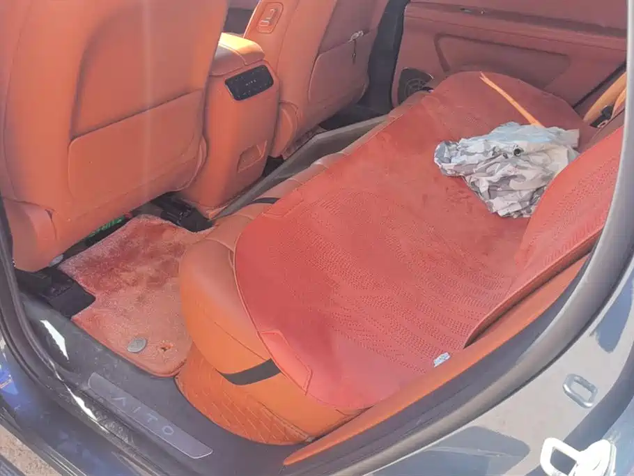 AITO Ask the world M7