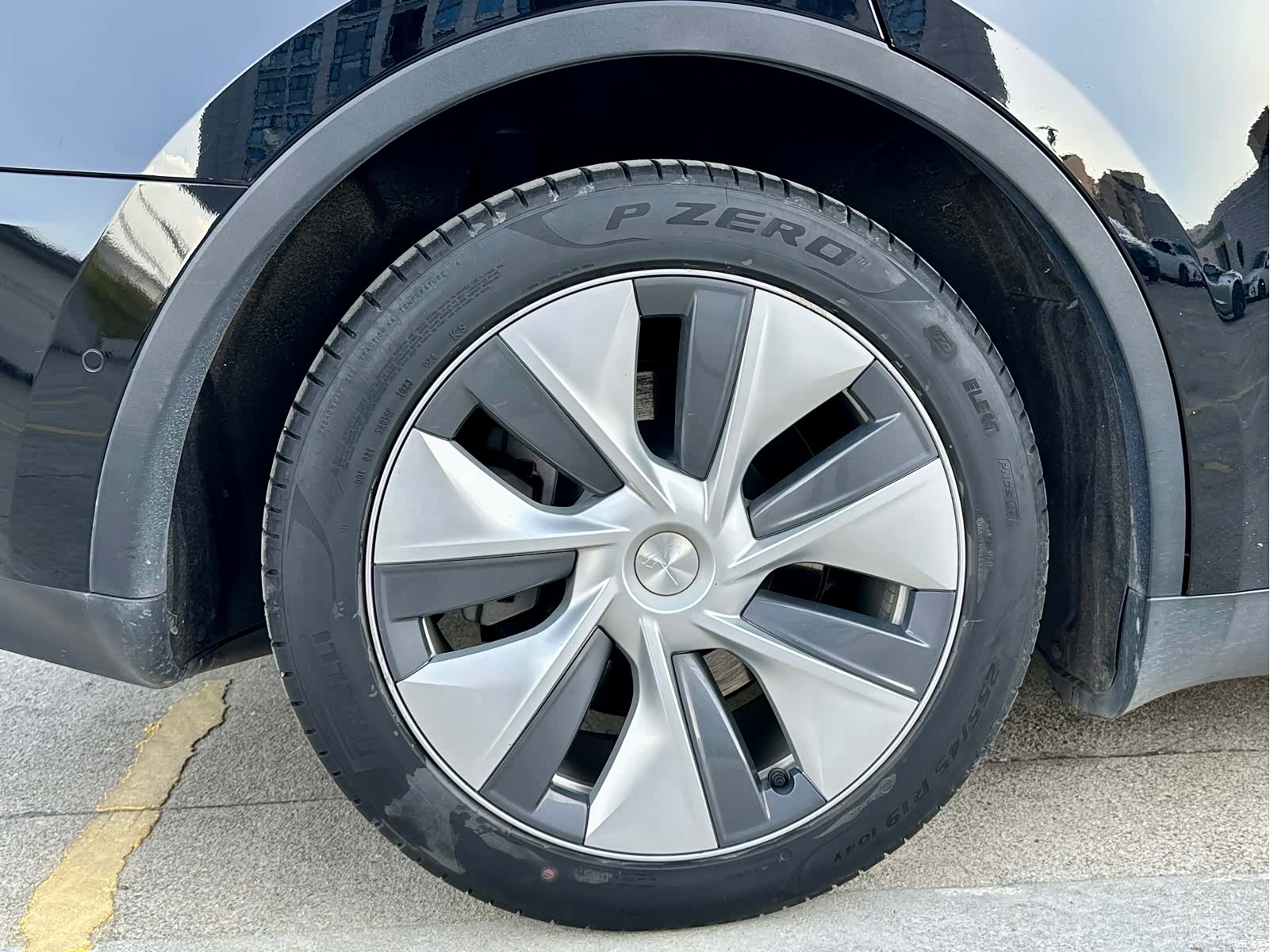 Tesla Model Y, 2023 11