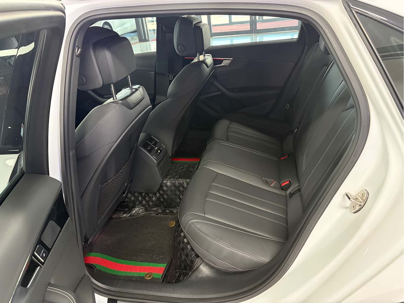 Audi A4L, 2024 9