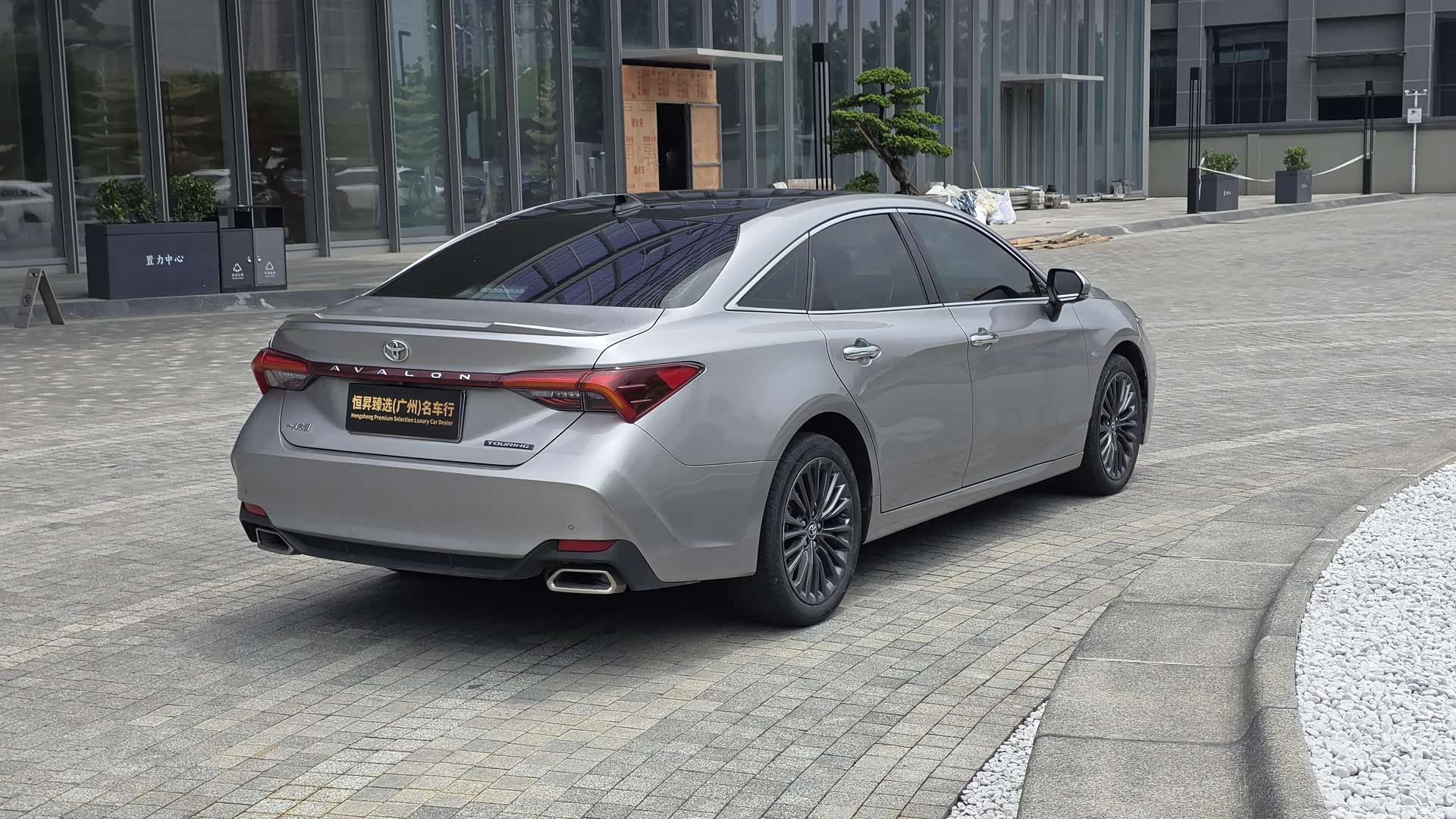 Toyota Avalon, 2019 4