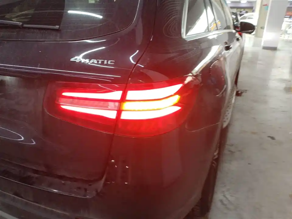 Mercedes-Benz GLC Mercedes-Benz GLC